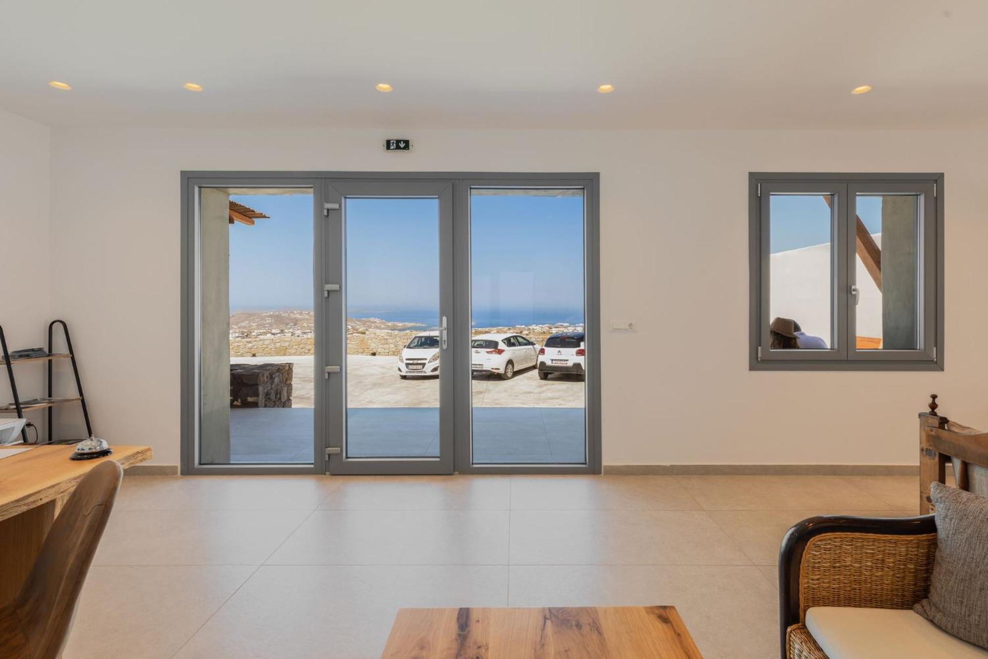 Sunset Hill Suites Mykonos Town Exterior photo